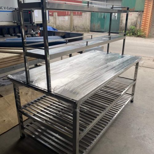 bàn sơ chế có giá phẳng trên