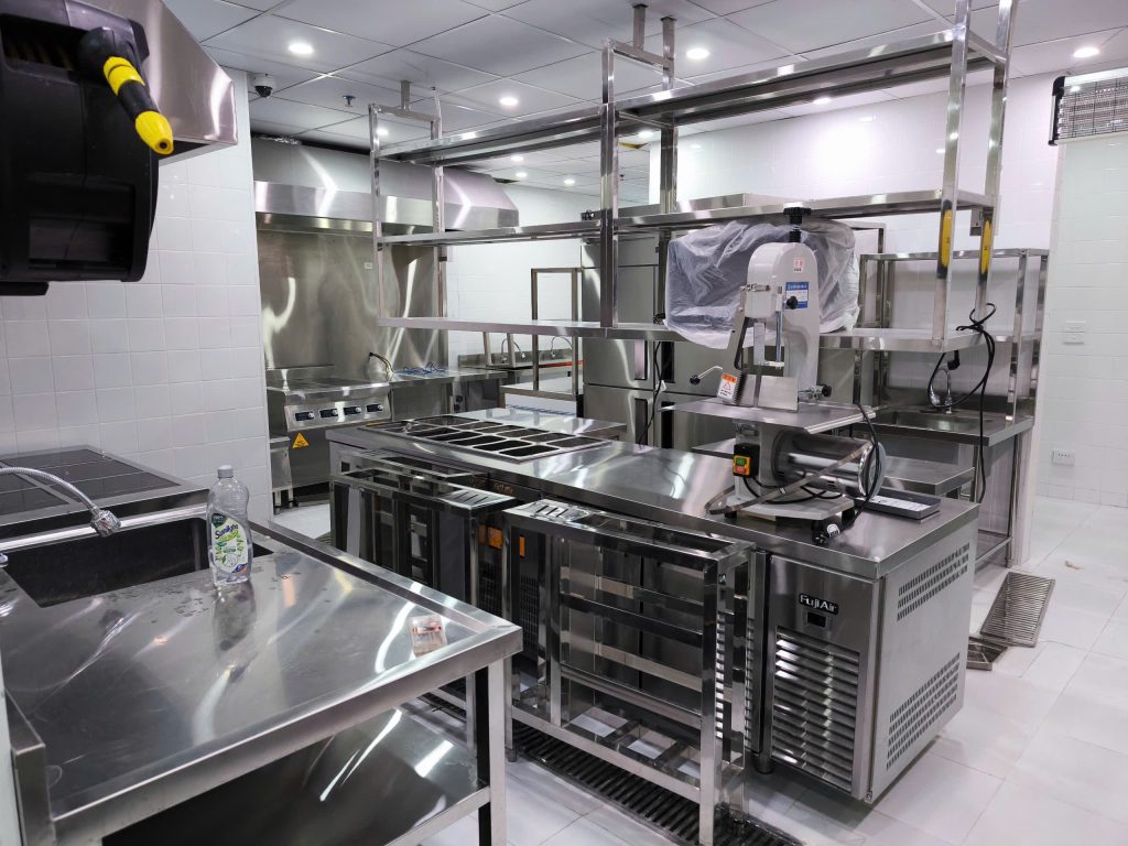 thiết bị bếp nhà hàng khách sạn