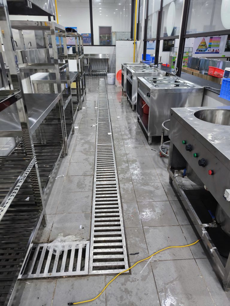 khu vực soạn chia và ra đồ